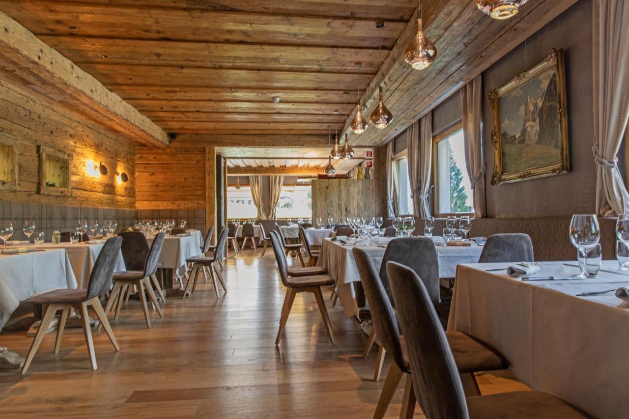 Dolomiti Lodge Alvera Cortina d'Ampezzo Bagian luar foto