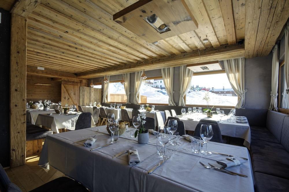 Dolomiti Lodge Alvera Cortina d'Ampezzo Bagian luar foto