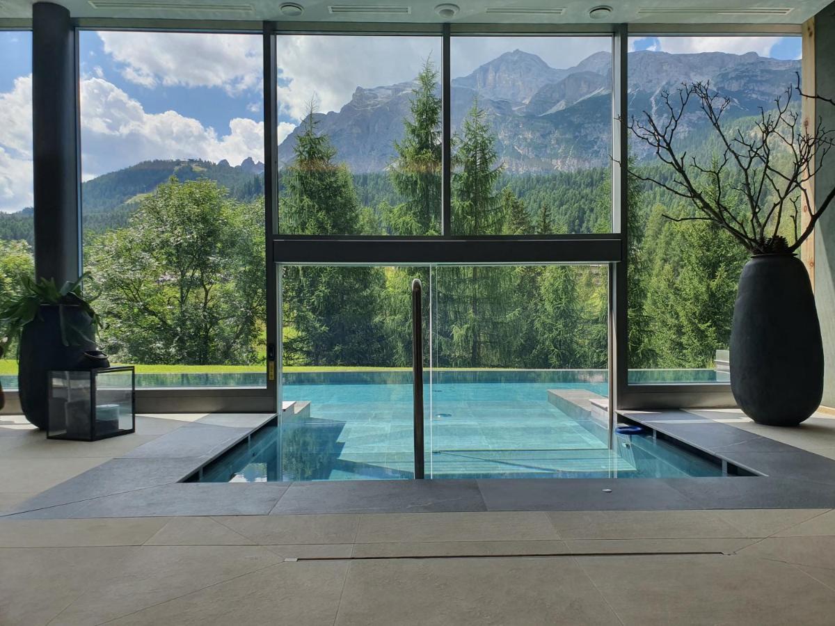 Dolomiti Lodge Alvera Cortina d'Ampezzo Bagian luar foto