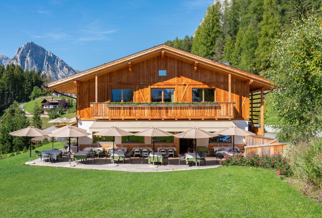 Dolomiti Lodge Alvera Cortina d'Ampezzo Bagian luar foto