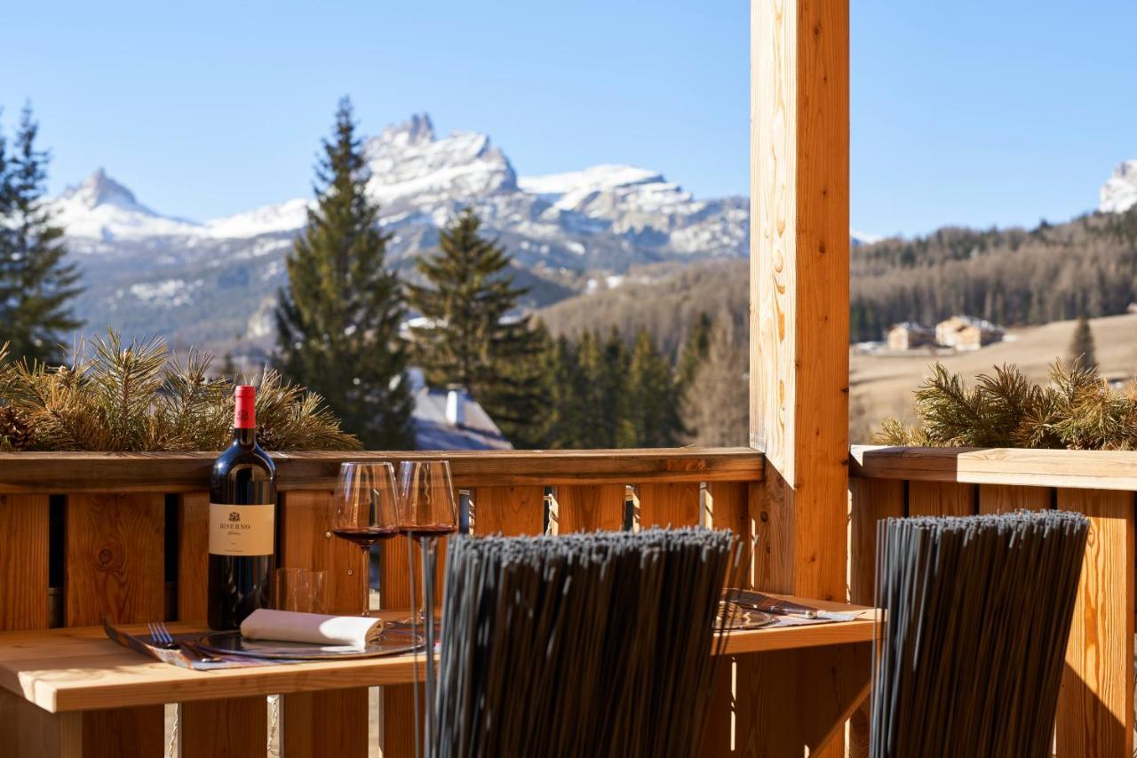 Dolomiti Lodge Alvera Cortina d'Ampezzo Bagian luar foto
