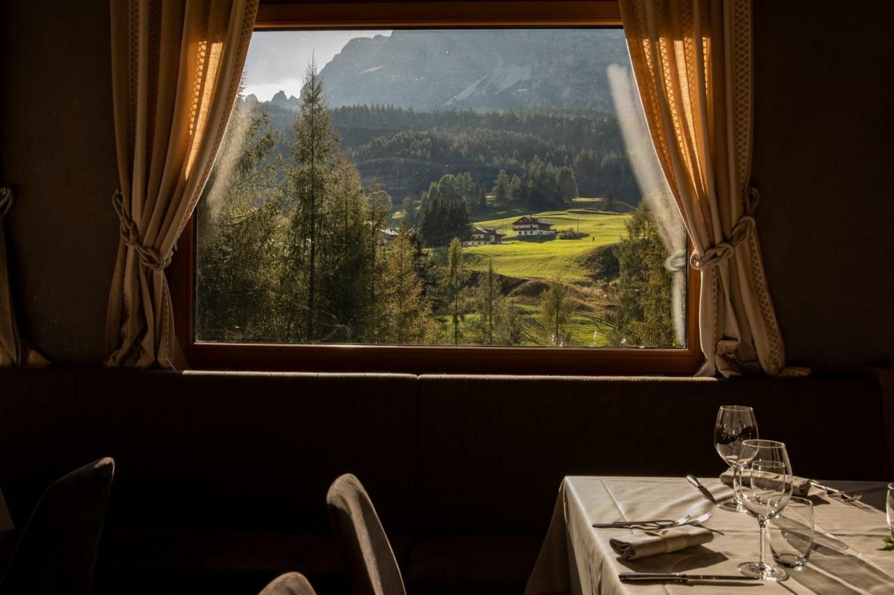 Dolomiti Lodge Alvera Cortina d'Ampezzo Bagian luar foto