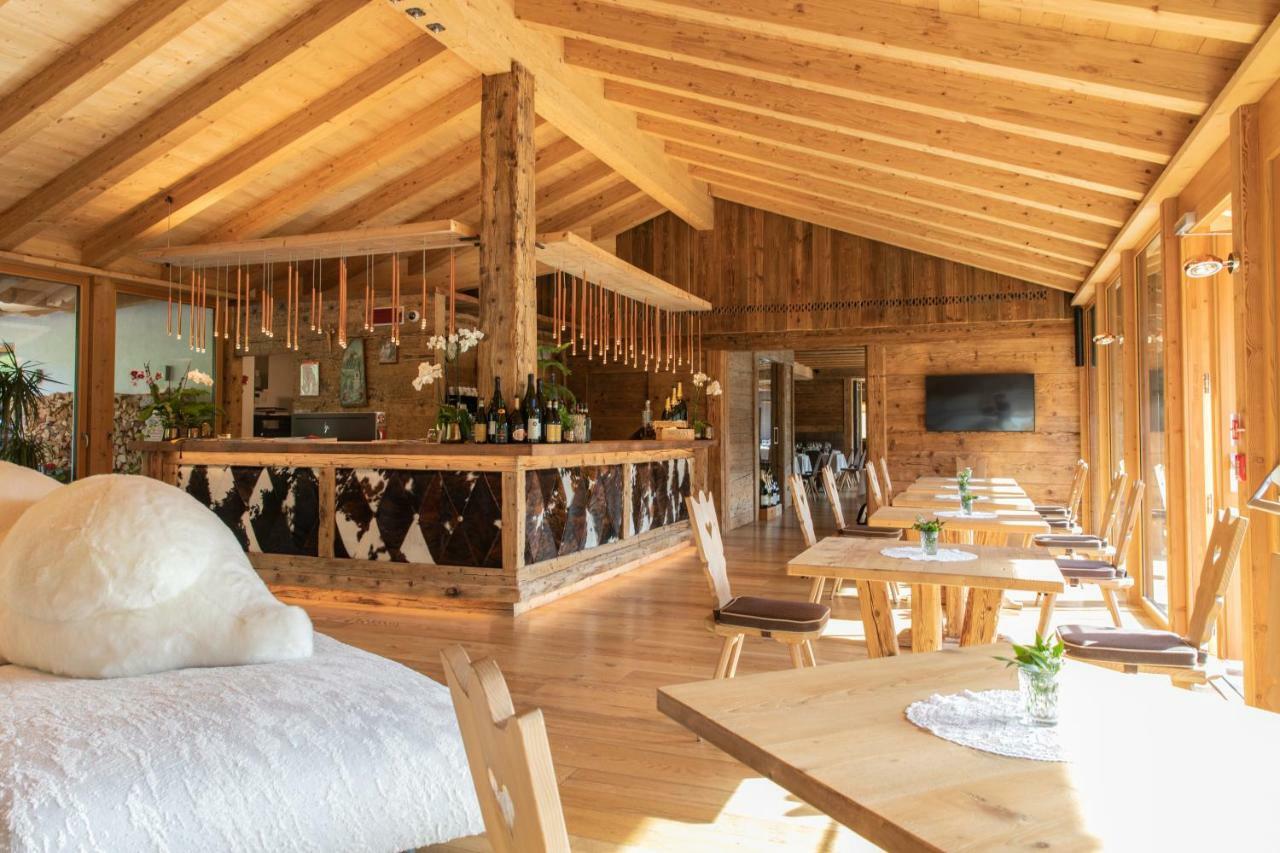 Dolomiti Lodge Alvera Cortina d'Ampezzo Bagian luar foto