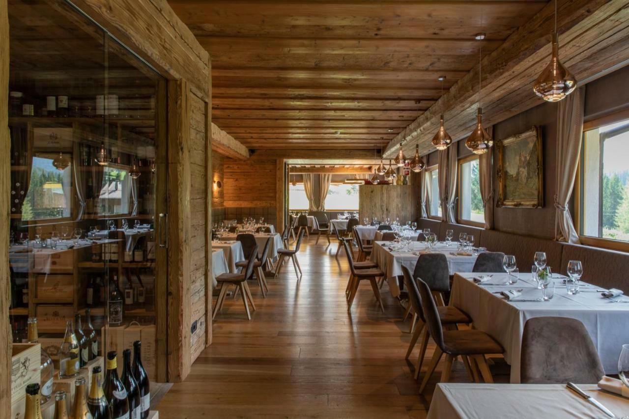 Dolomiti Lodge Alvera Cortina d'Ampezzo Bagian luar foto